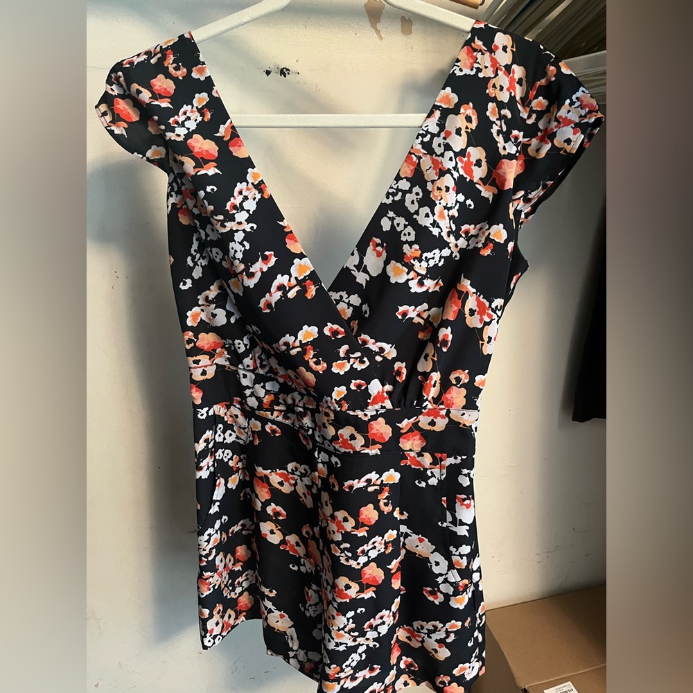 Bebe Floral Patterned Dress